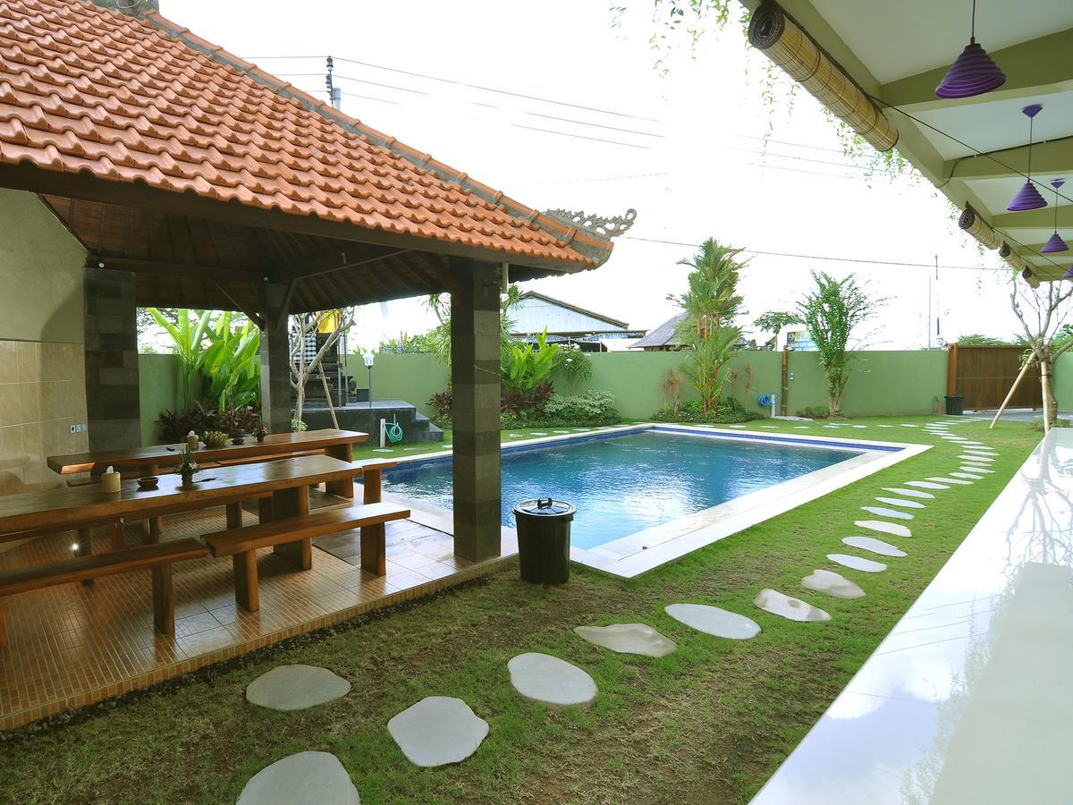 Cempaka Mas Guesthouse Kuta  Exterior photo